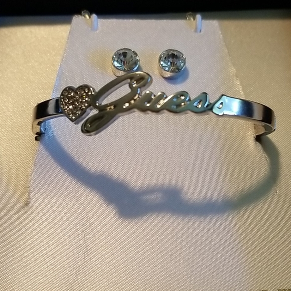 Guess Earring & Bracelet Set - Picture 2 of 3